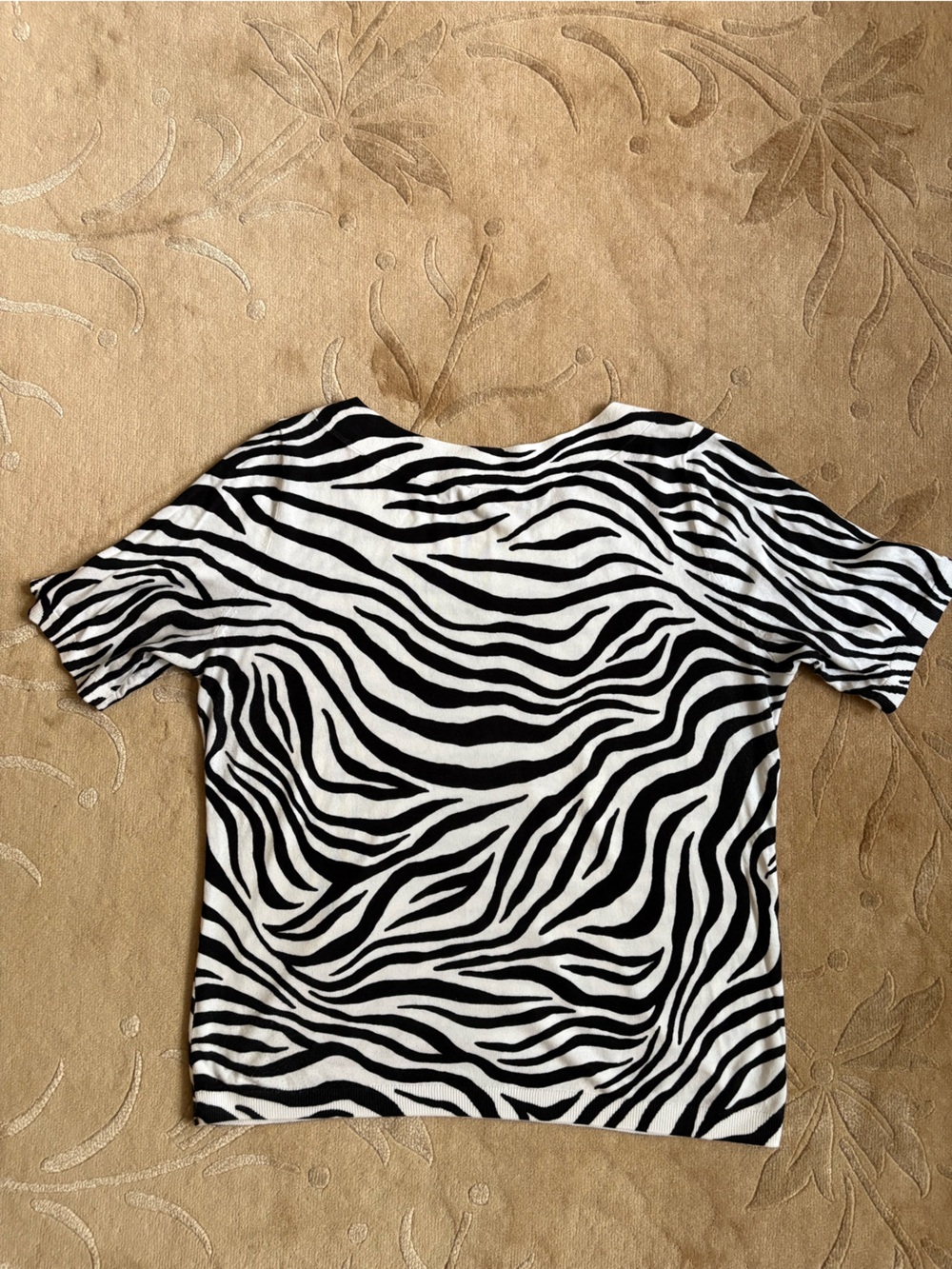 EUC, Talbots Cotton Blend Elbow Sleeve V-Neck Zebra Sweater, Black & White, SZ L - Picture 4 of 9